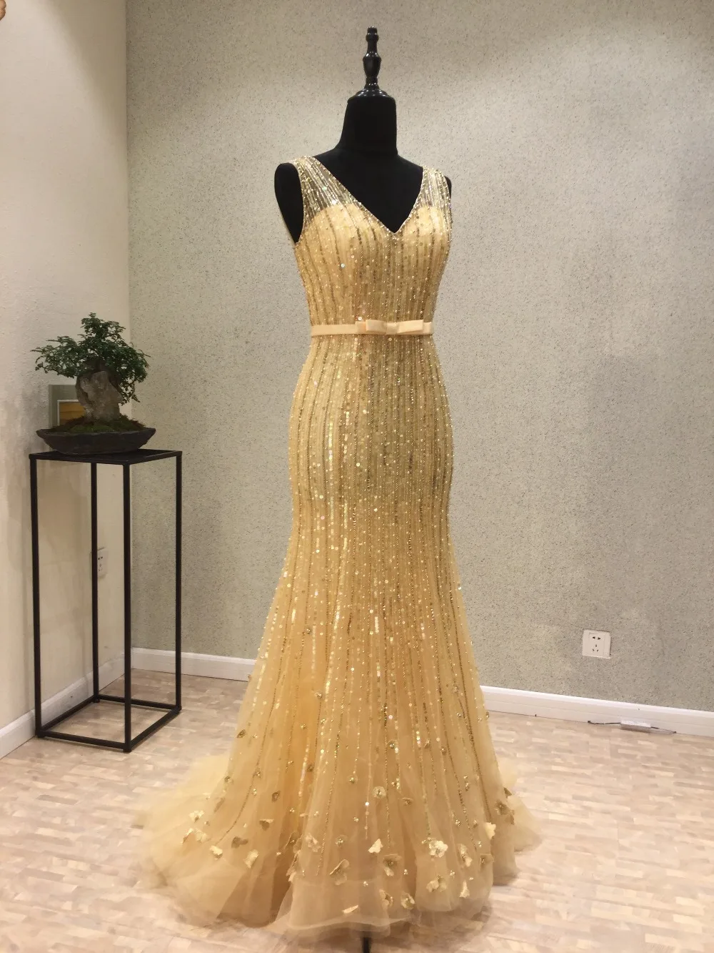 abendkleider New Luxury Long Prom Dresses 2020 V-Neck Cap Sleeve Floor Length Beading Tulle Mermaid Evening Dress Vestido longo