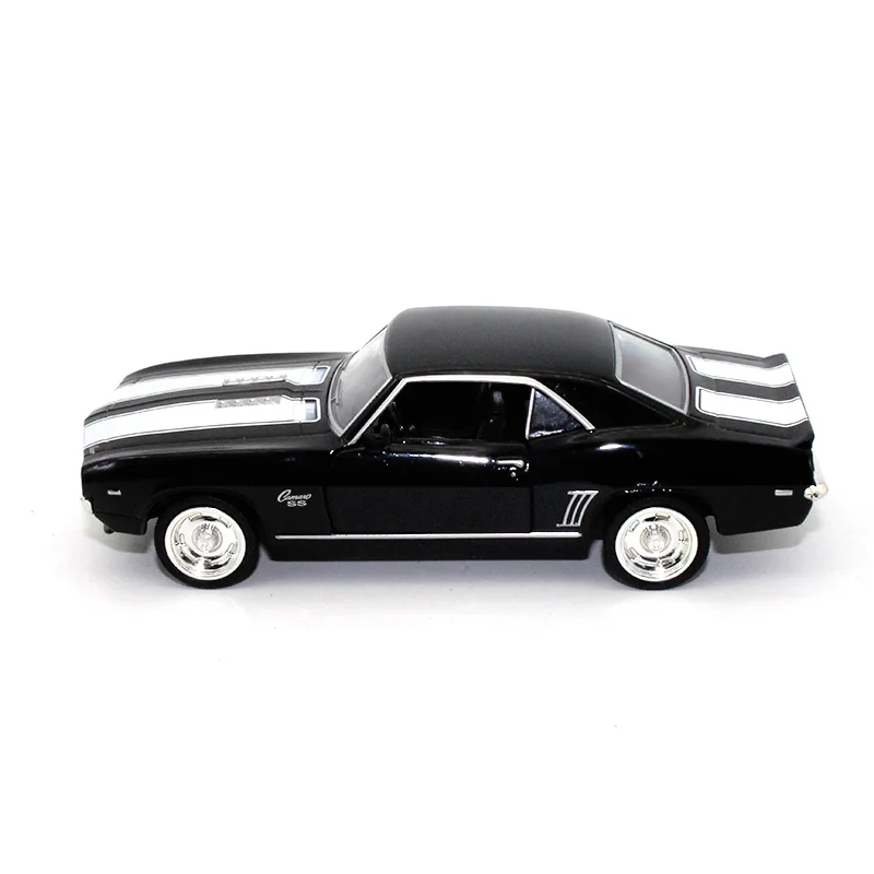 1:36 Chevrolet SS литая под давлением модель автомобиля детские игрушки Коллекция