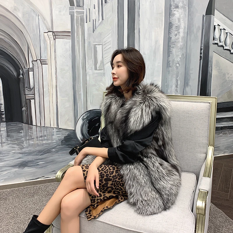 

Real Fur Vest Women Natural Silver Fox Fur Gilet Full Pelt f0319