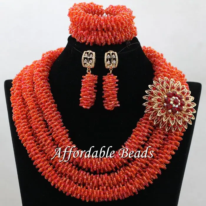 Комплект ювелирных изделий из трех рядов в африканском стиле очаровательный