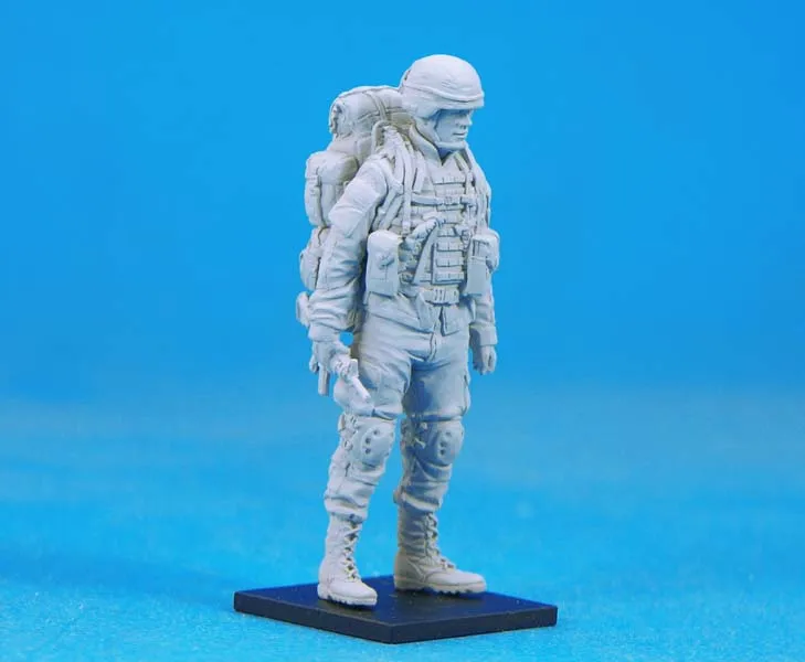 

Комплекты 1/35 модельная фигурка из смолы, разобранный, разокрашенный, Ratrol