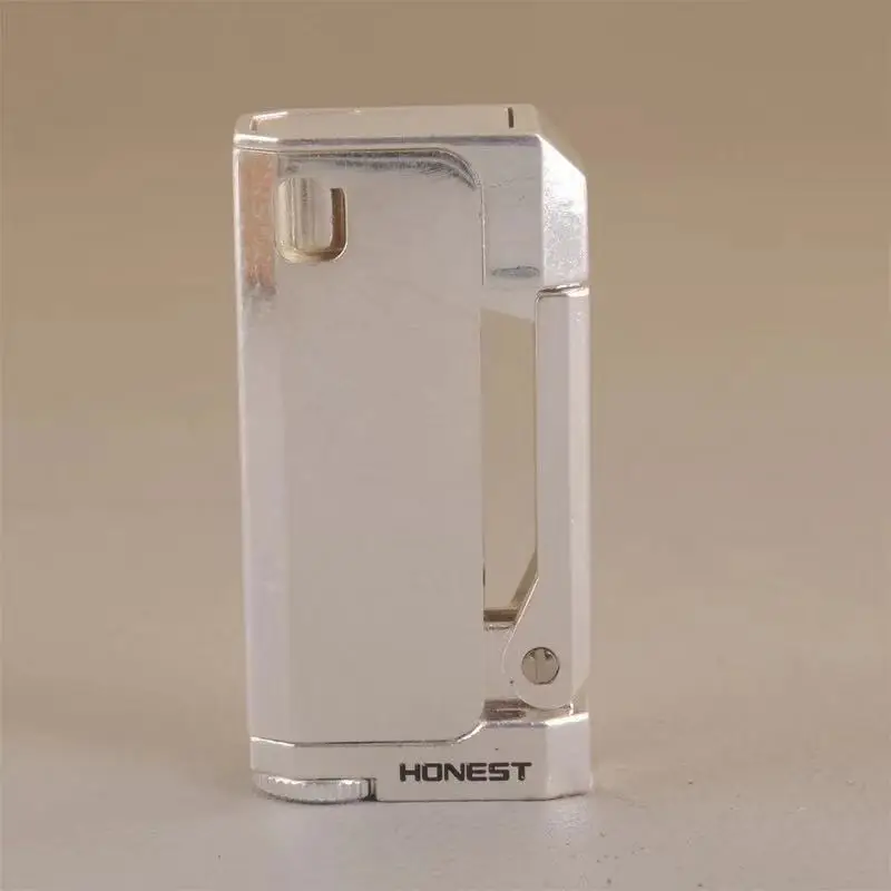 silver XGQ BCZ474-1honest Латунь 2 цвета Керосин Зажигалка боковое Давление Зажигания Ретро старинная Зажигалка bcz474 - Цвет: silver