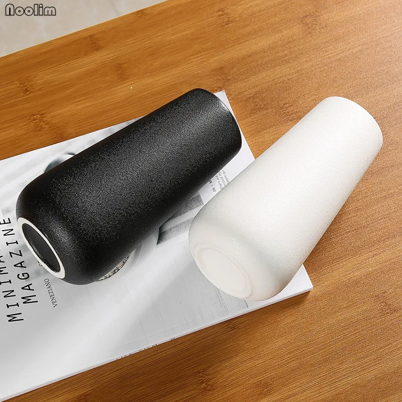 Керамическая ваза в скандинавском стиле белая и черная китайские ремесла