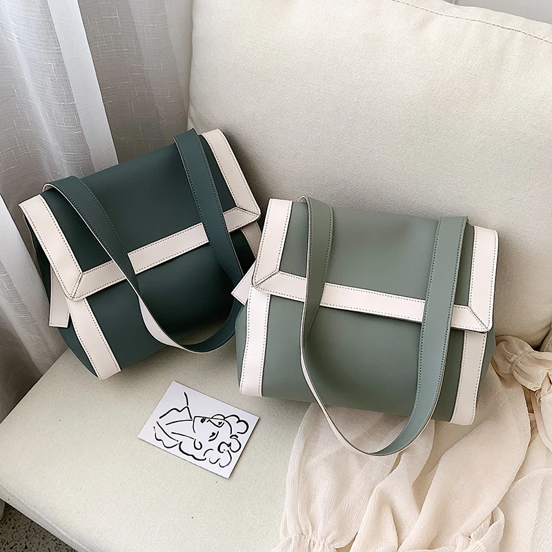 

Big bag female new Korean version of the wild Messenger bag large capacity fashion shoulder bag