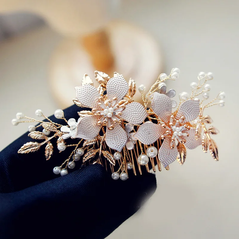 

Korean simple beaded flower hair comb flower wedding hair wear jewelry