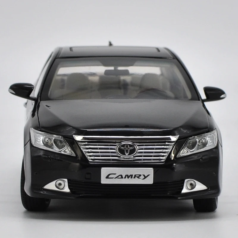 1:18 Toyota Camry 2012 литая модель автомобиля черный мальчик подарки игрушки