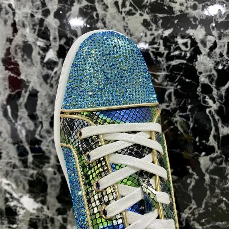 Ботинки мужские с кристаллами повседневные блестящие низкие Туфли змеиная кожа