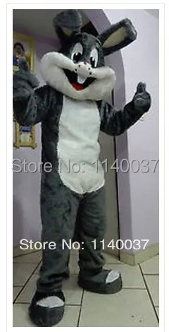 Женский костюм-талисман в виде жуков