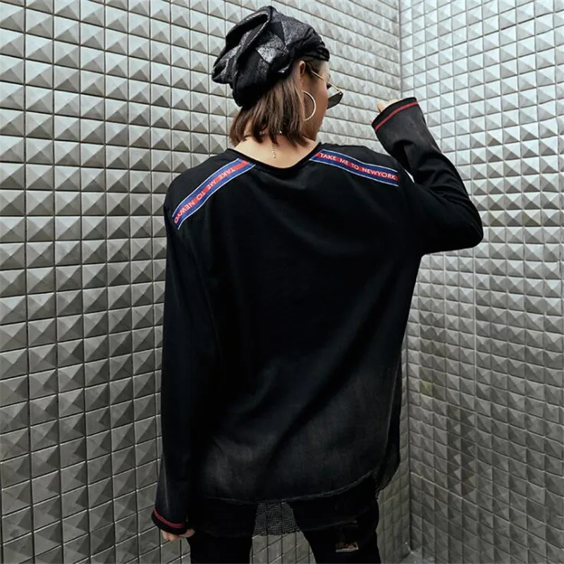 Футболка женская с длинным рукавом свободная Базовая рубашка принтом граффити