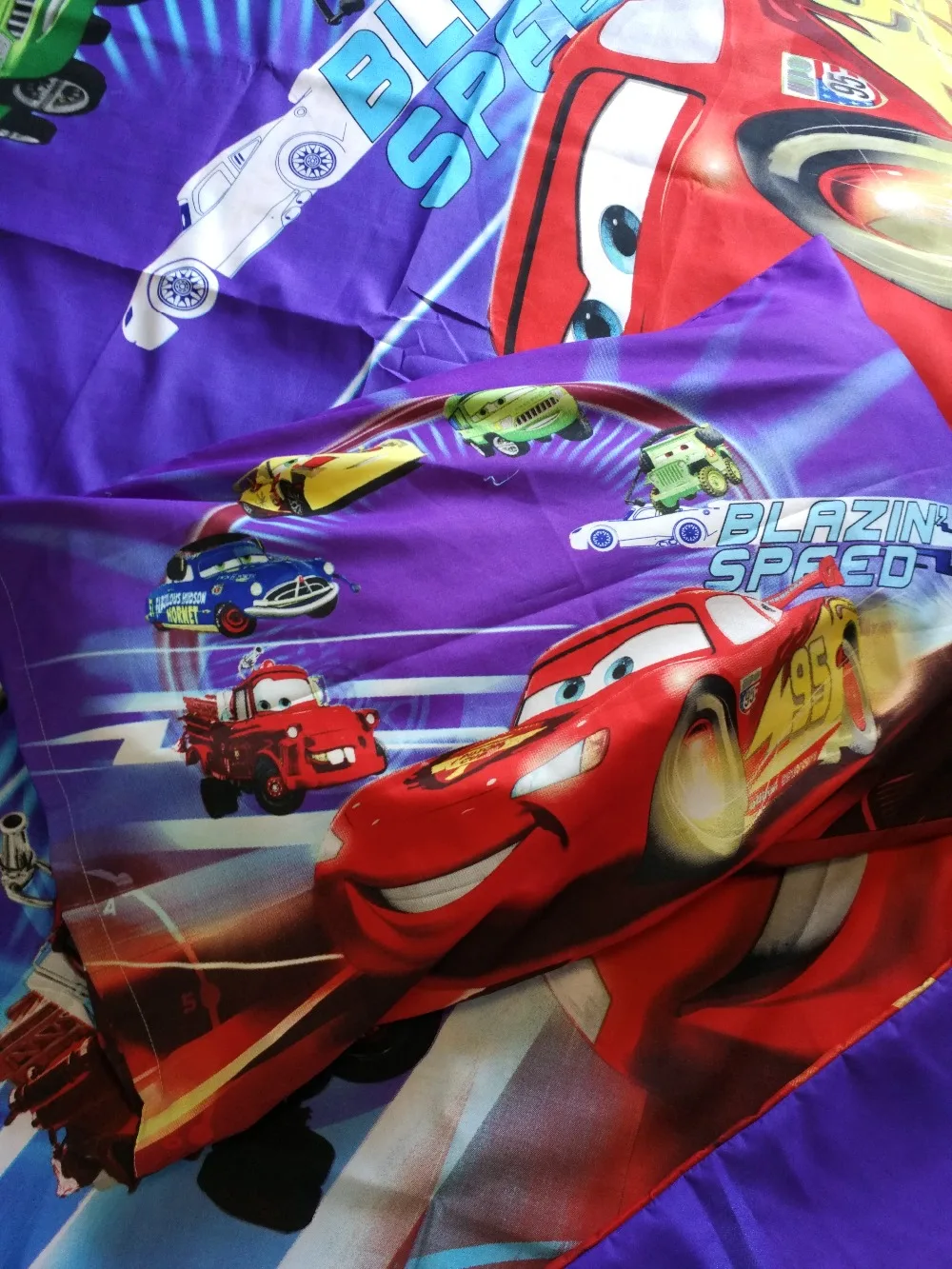 Детский комплект постельного белья disney Mc queen Cars, 1,2 м, постельное белье для мальчиков, пододеяльник, простыня, наволочки, двойной размер, детский подарок на день рождения