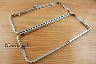 Металлическая рамка для кошелька с коробкой клеем на серебристый никель 9 1/2