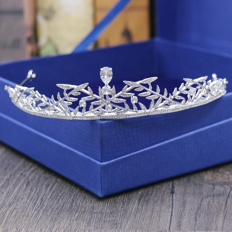 HIBRIDE AAA фианиты белый золотой цвет лист женские свадебные тиары Корона элегантные