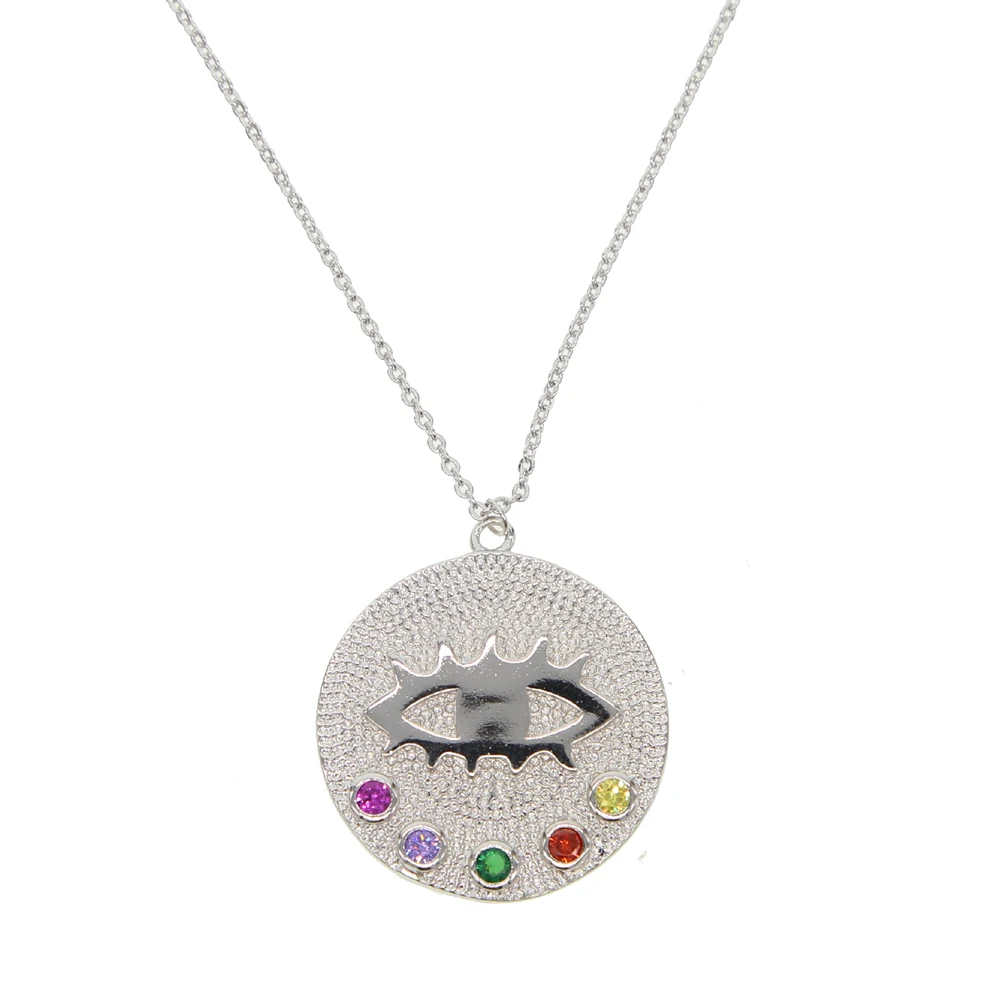 Колье с монетницей и символом удачи многоцветный Цирконий золотистого цвета