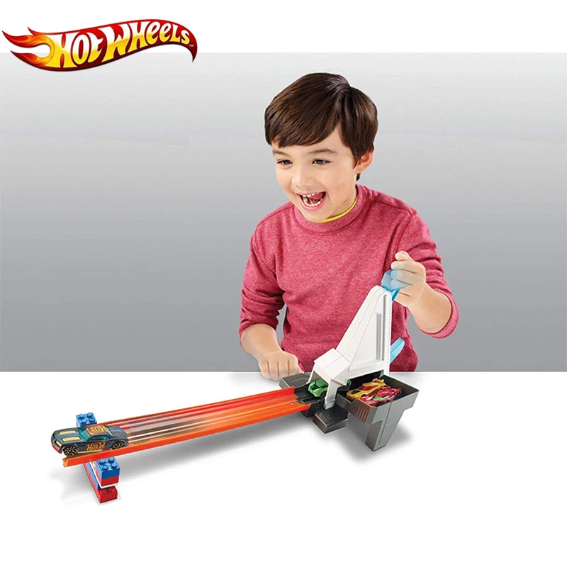Hotwheels Track Builder необходимый трек пакет и автомобиль ассортимент 3 в 1 Строительная