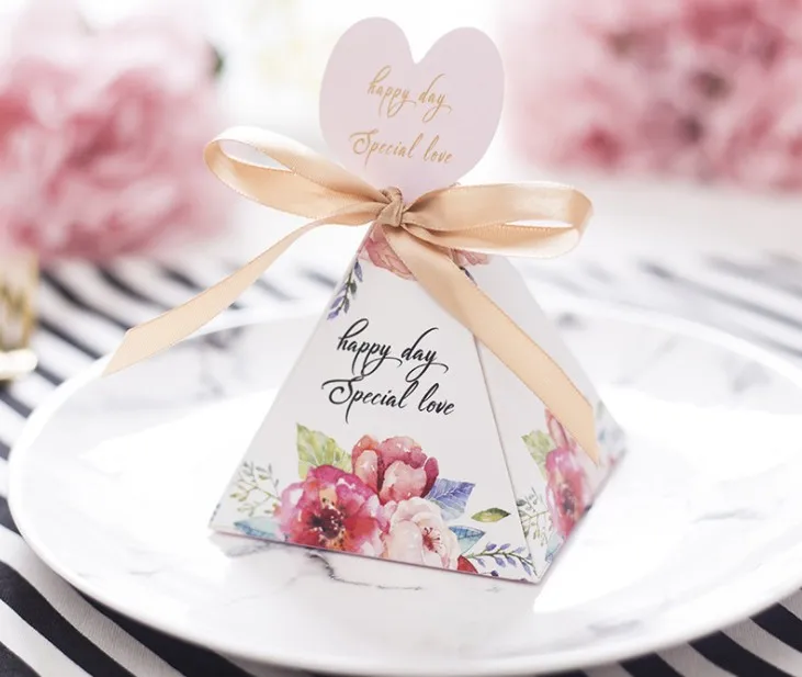 color 1 50 шт. Свадебная сувенирная Пирамида коробка для конфет babyshower Красная белая бумажная коробка Фламинго упаковочные коробки подарок для гостей - Цвет: color 1