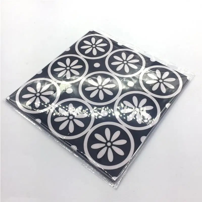 Настенные плитки наклейки 3D для ванной кухни черный и белый узор декор клей