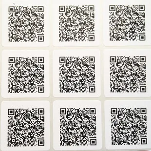 Пользовательские печатные квадратные два размера qr код 5*5 см этикетка клейкая