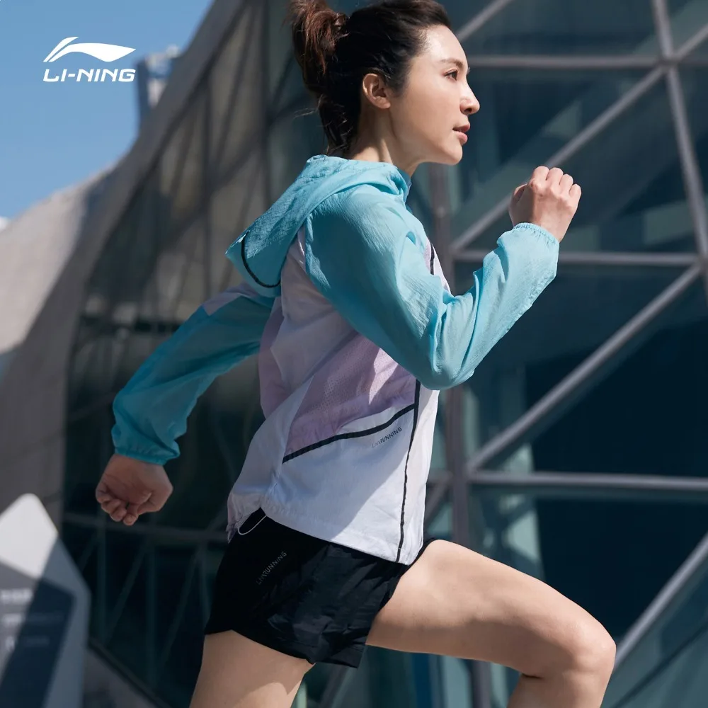 Li-Ning/Женская ветровка для бега, с капюшоном, с дышащей подкладкой из нейлона, спортивная куртка AFDP114 WWF923