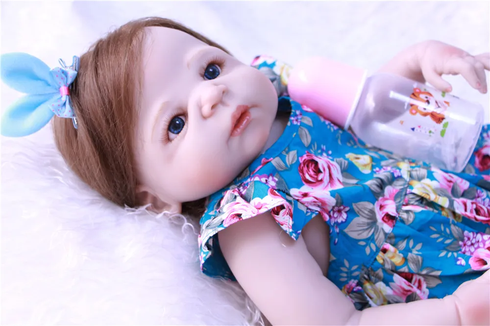 23-дюймовая кукла-принцесса для игры в домик, выполненная из силикона и винила с полной моделью тела и реалистичным ощущением.