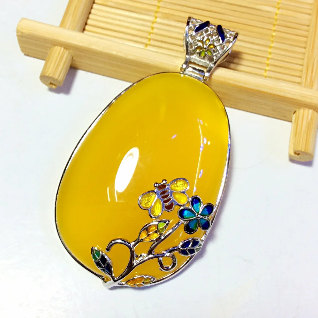 

[S925] silver inlaid pure natural flowers bee Cloisonne Pendant Shaolan pulp