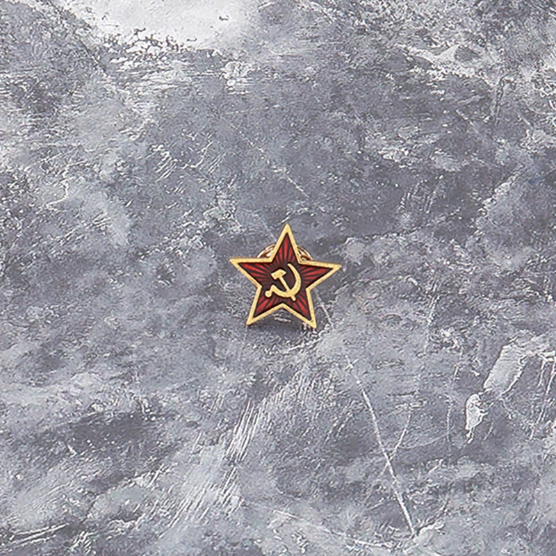 Значок в стиле ретро значок виде Красной Звезды серповидный молот коммунизм ccccp