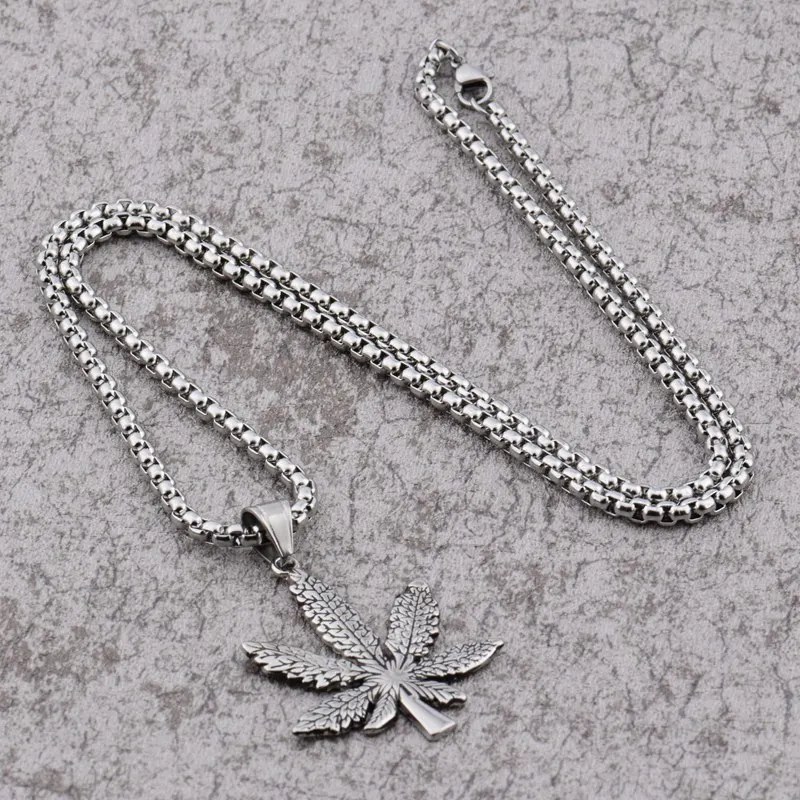 Goofan Europe and Japan South Korea are Maple Leaf Necklace ornaments male female long titanium hip hop STN027 | Украшения и