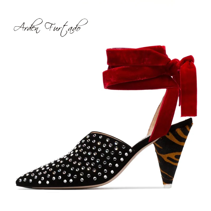 

Женские туфли без задника, леопардовые босоножки с острым носком, со стразами, на КОНУСНОМ каблуке, лето 2019