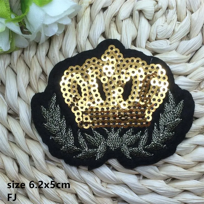 Новое поступление 10 шт. 6 2x5 см Золотая блестящая корона популярные нашивки