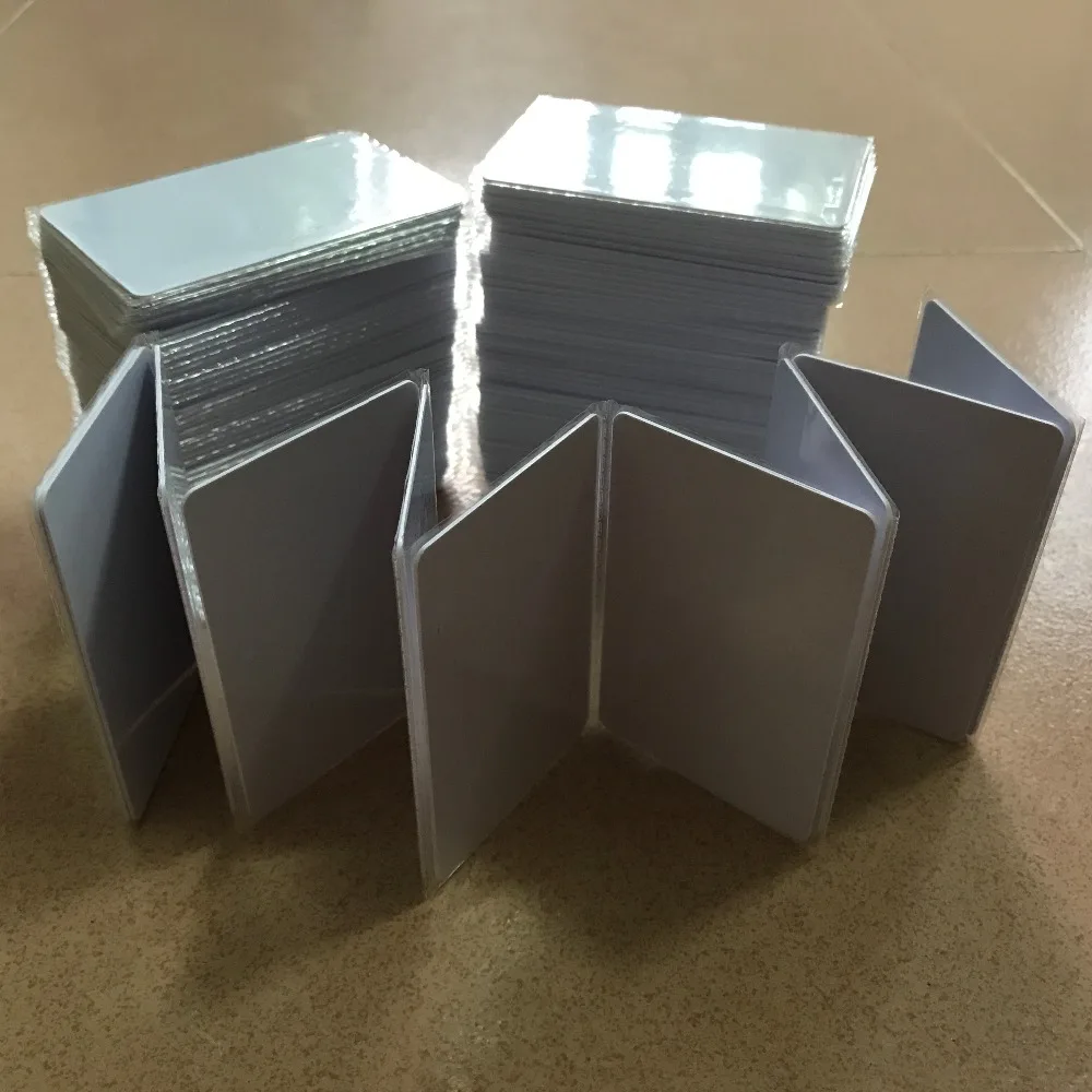 860 ~ 960 МГц Большая дальность UHF RFID пассивная карта для управления парковкой