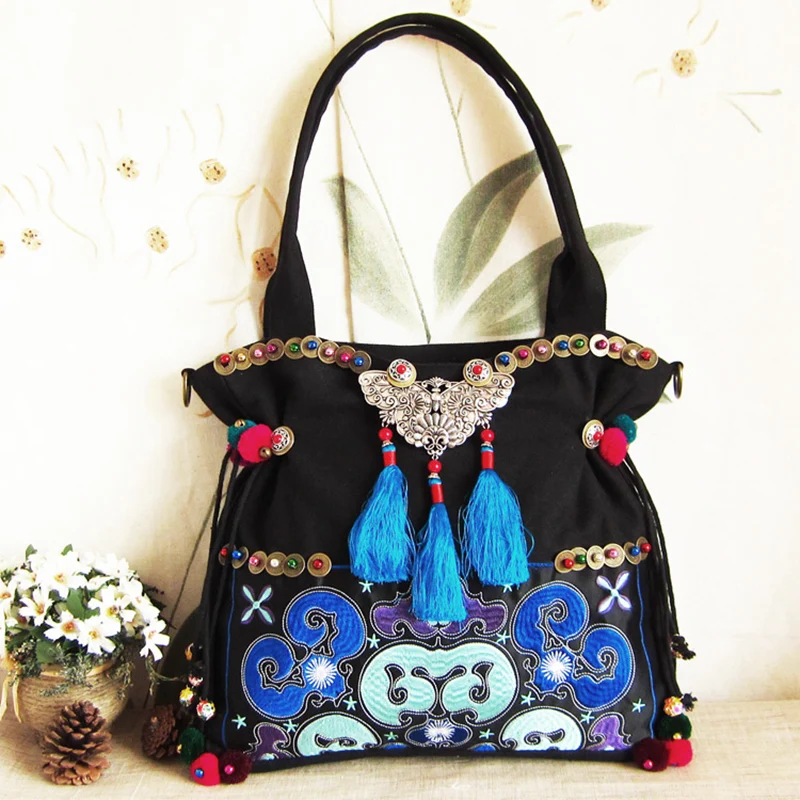 Сумка в национальном этническом стиле с вышивкой богемном кисточками сумочка