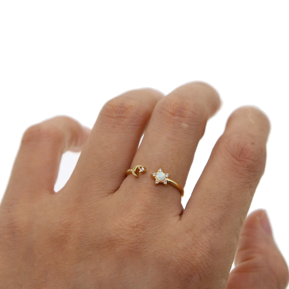 Женское кольцо с белым огненным опалом Золотистое украшение инкрустацией из