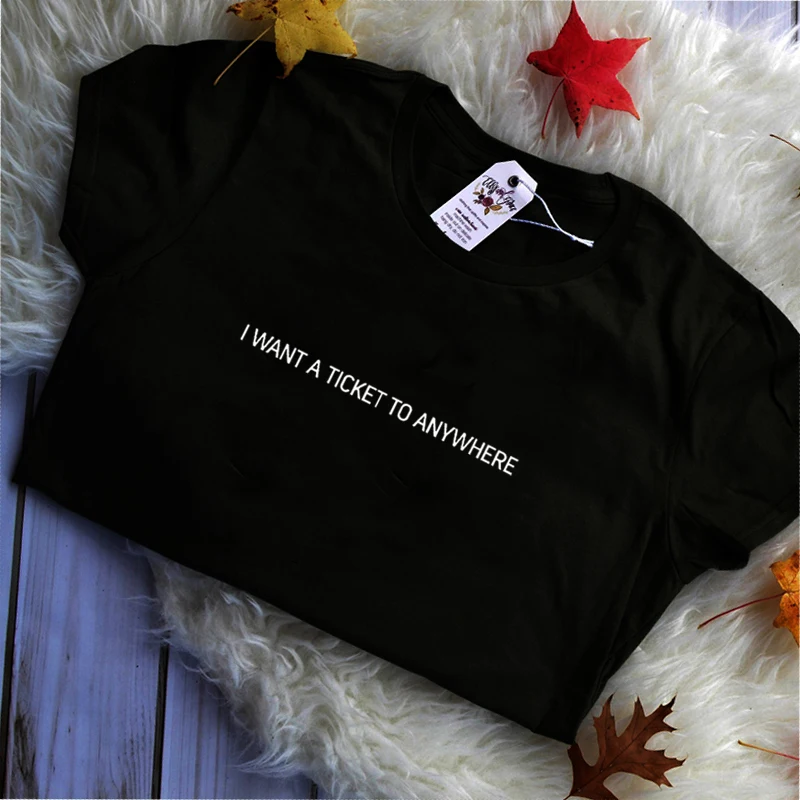 Женская футболка с коротким рукавом круглым вырезом и надписью|Футболки| |