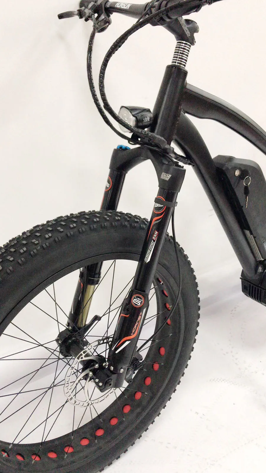 Изготовленный На Заказ 26 дюймов Снежный велосипед 48V 1000W Bafang mid motor горный электровелосипед умный Телевизор с ЖК жира, фара для электровелосипеда в снег шины для бездорожья для велосипеда