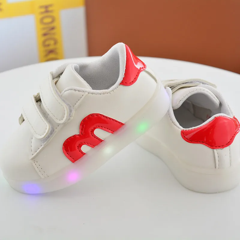 Детские кроссовки 2018 Новинка весны и осень Цвет обувь для маленьких мальчиков