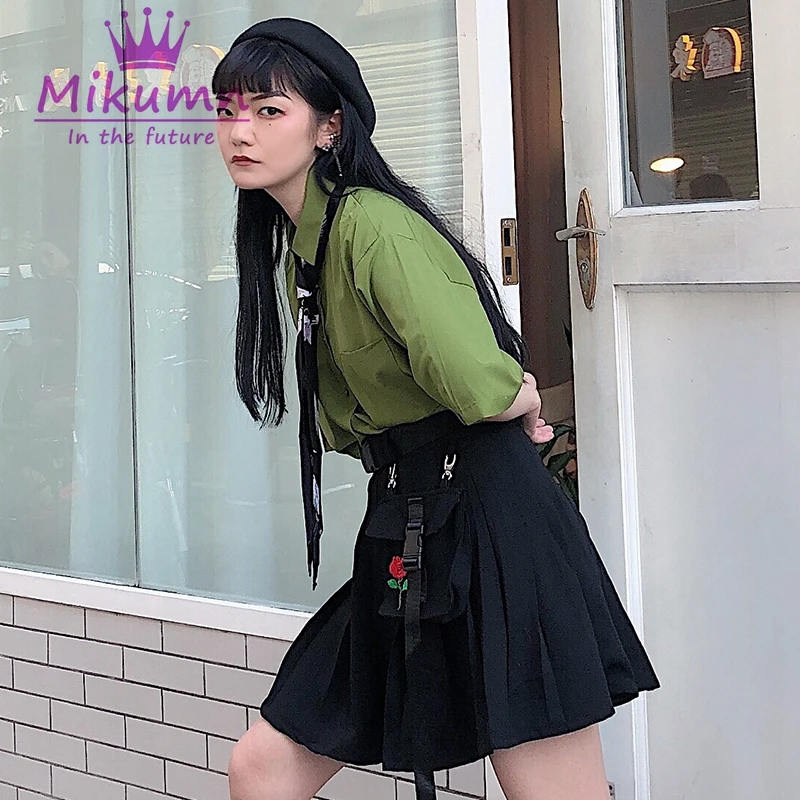 Панк Harajuku стиль Роза вышивка карманные, на цепочке Высокая талия плиссированная юбка Готический уличная Женская мода короткие юбки