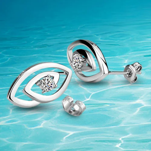 

Женские серьги из серебра 925 пробы