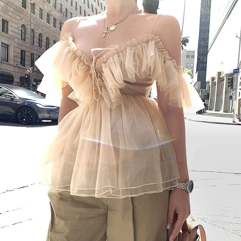 Женская блузка с открытыми плечами TWOTWINSTYLE летняя сетчатая бандажная v образным