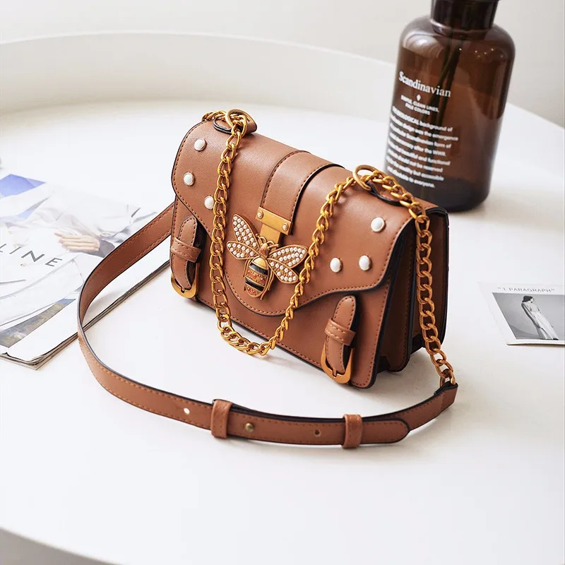 

2020 Брендовые женские сумки, роскошные кожаные сумочки с жемчугом, женские сумки-мессенджеры, дизайнерская сумка через плечо с клапаном и це...