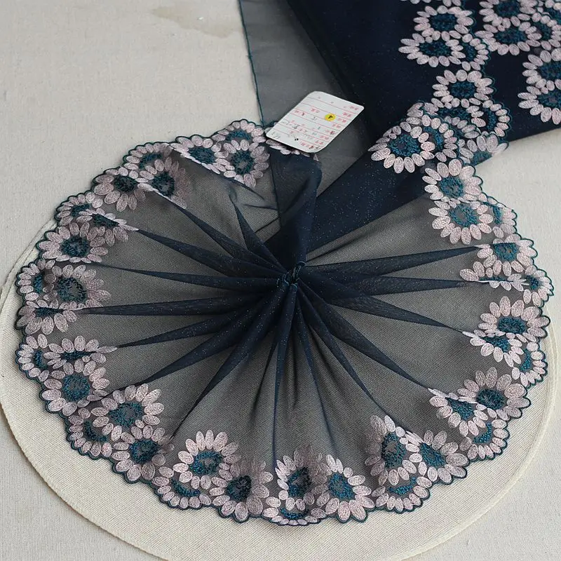 2 ярдов Изысканная вышитая Цветочная кружевная отделка Высококачественная ткань