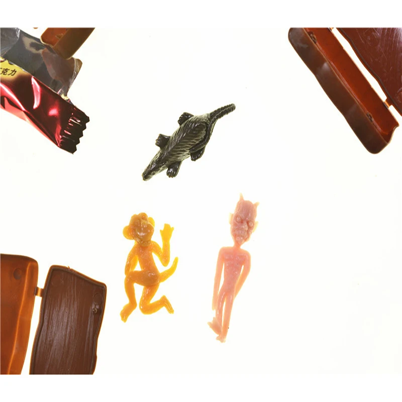 April Fool's Day реквизит страшные шоколадные конфеты целые люди игрушки хитрое