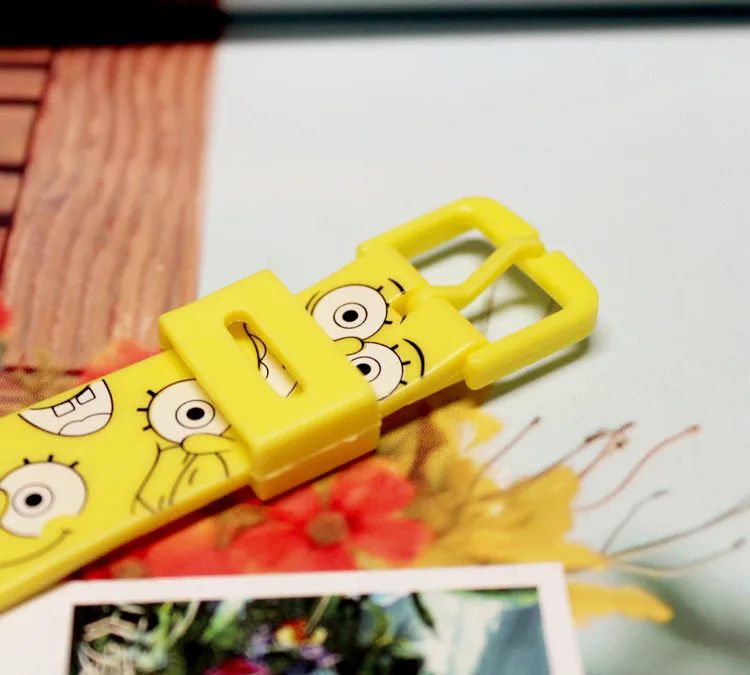 Милые детские часы с изображением Губки Боба кварцевые наручные кожаным