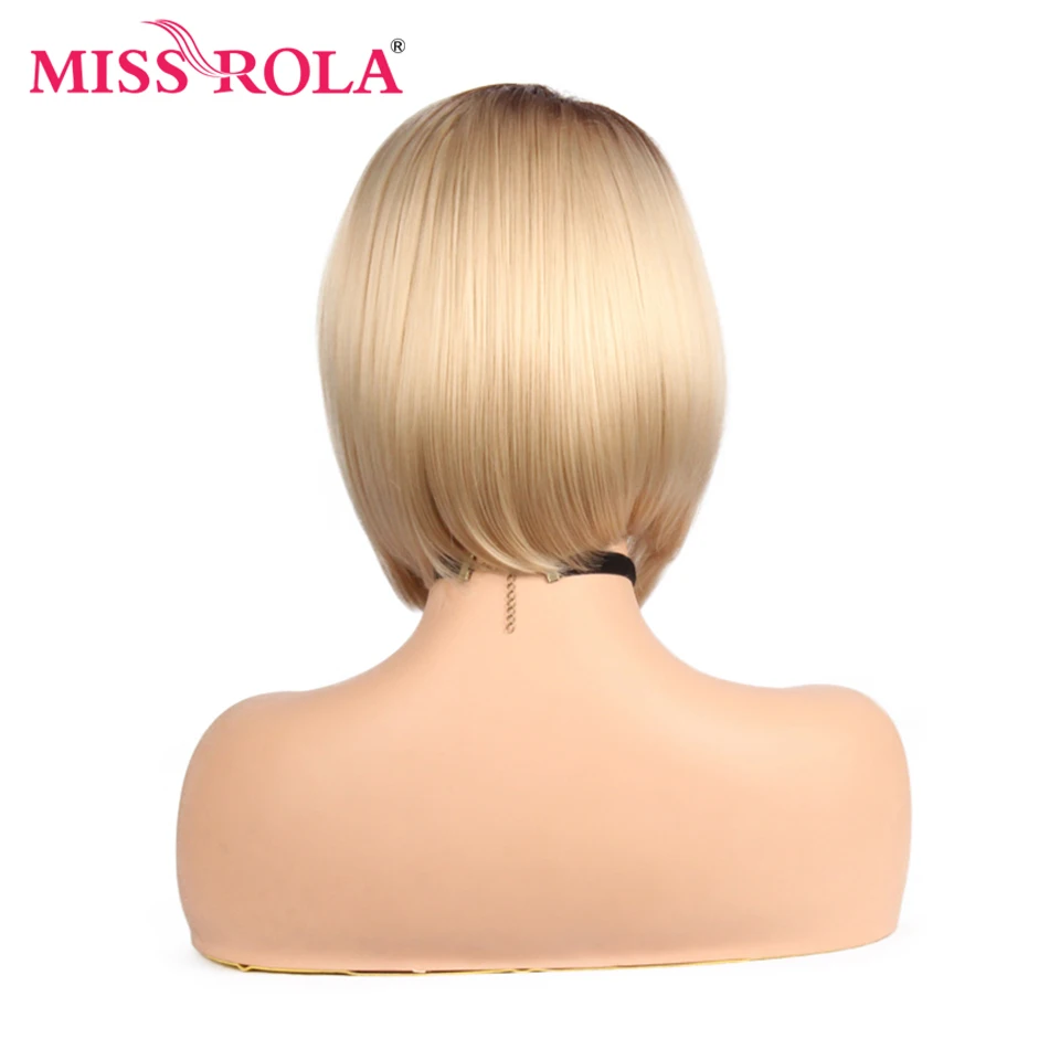 Синтетический парик Miss Rola короткий прямой с Т образным вырезом светлый цвет 150%