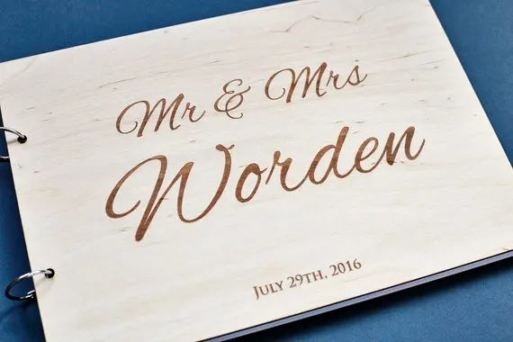 

Выгравированная деревянная Свадебная Гостевая книга Альтернатива Mr and Mrs Свадебная Гостевая книга деревянная персонализированный гость Кн...