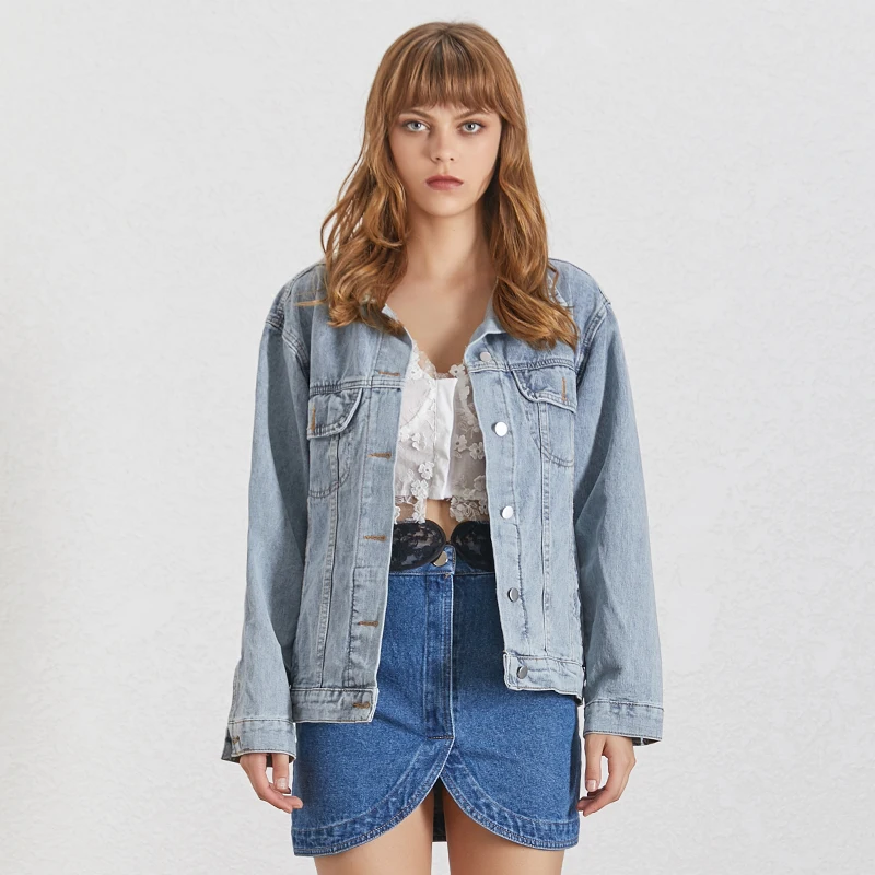 Женская джинсовая куртка TWOTWINSTYLE осенняя однобортная с отложным воротником и