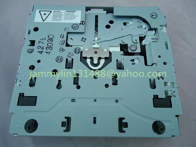 Mit subishi навигационный механизм DVD VED0440 для Chrysler Town & Country/Voyager Doddge Caravan Volvoo S60 XC70 V70 XC60