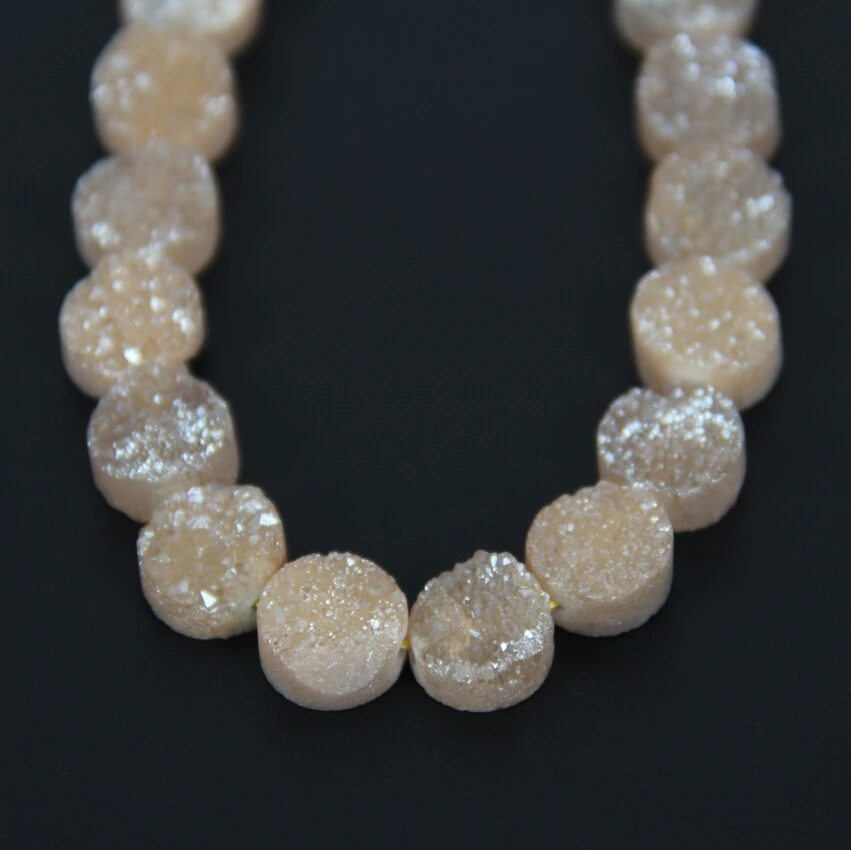 20 шт. нитка натуральная Шампанская титановая Друза плоские круглые бусины