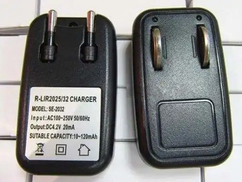 CR2032 LIR2032 2025 Монета Кнопка сотового аккумулятора зарядное устройство AC 110 В 220 в 240