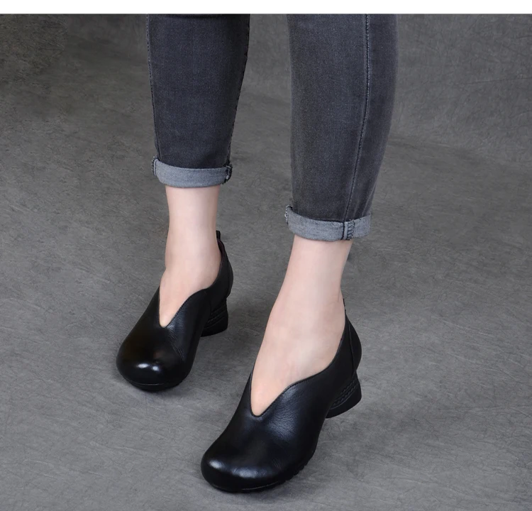 Женские кожаные туфли-лодочки с круглым носком на высоком каблуке 5 см коллекция