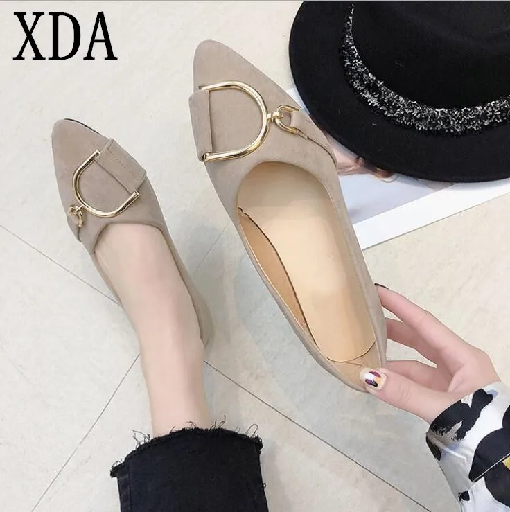 Женские балетки на плоской подошве с острым носком XDA повседневные Мокасины