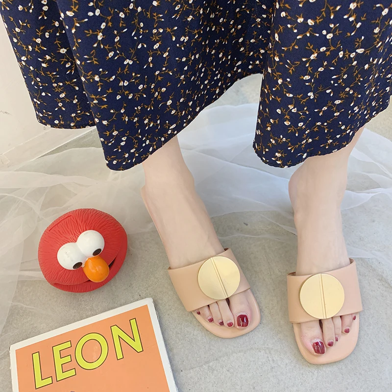 

2019 Summer Women Slippers Square Toe Flip Flops Outdoor Quality Mules Women Shoes Metal Decor Slip on Slides Ladies Round Heels